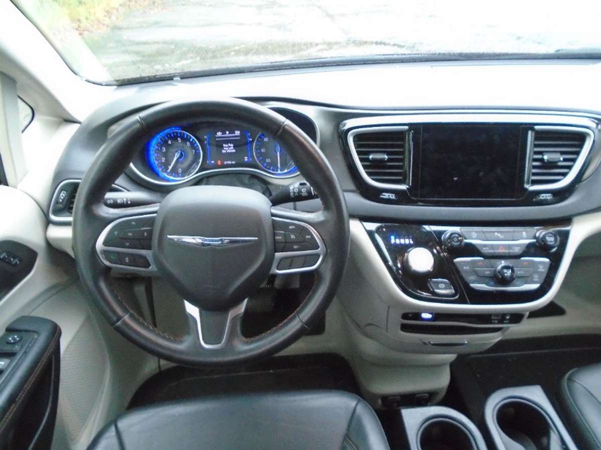 2020 CHRYSLER PACIFICA - Image 8