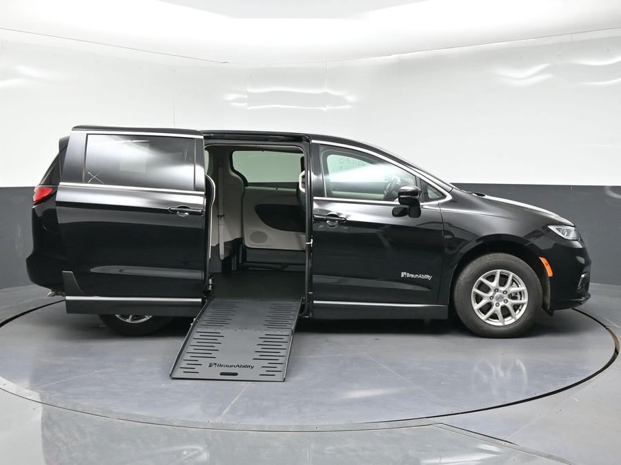 Used 2024 Chrysler Pacifica Touring L - BraunAbility Side Entry Fold Out Manual Ramp