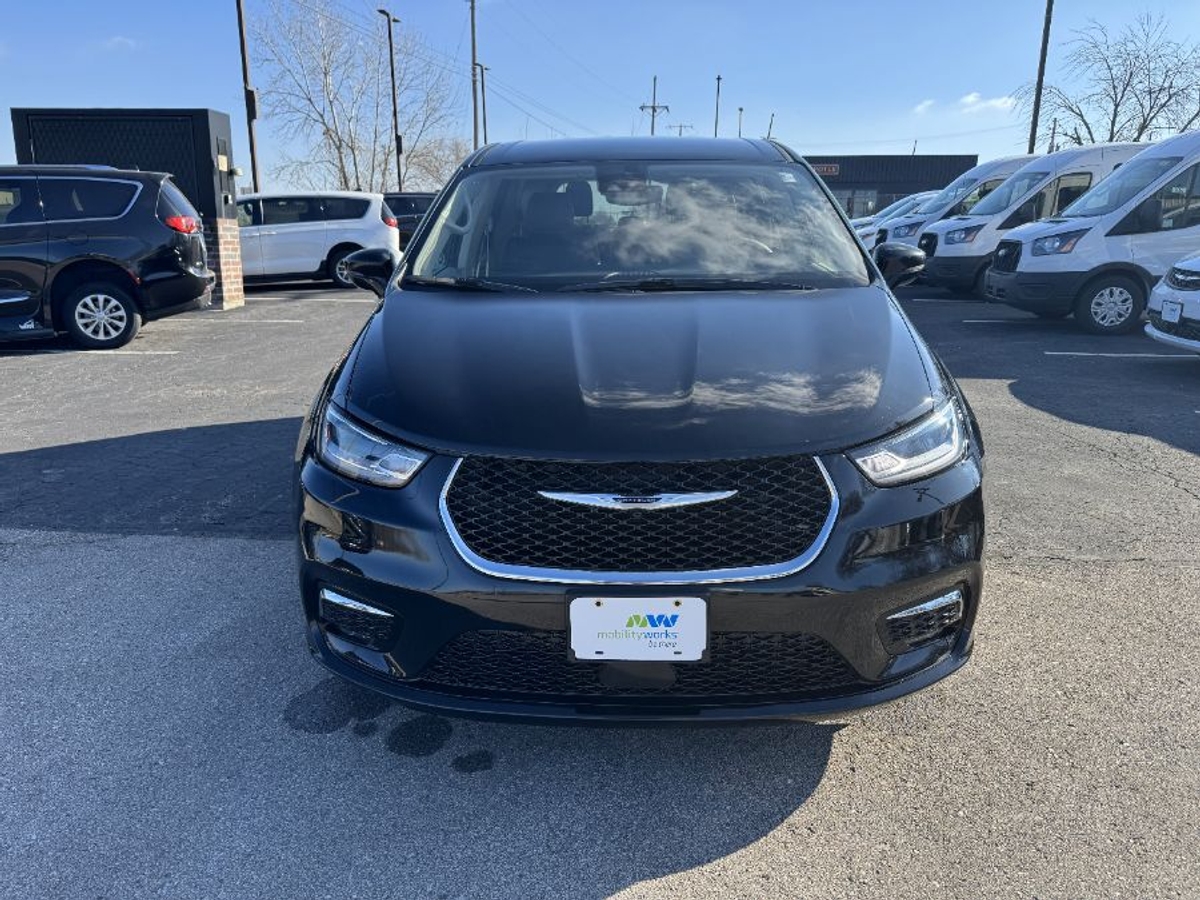 2024 CHRYSLER PACIFICA - Image 3