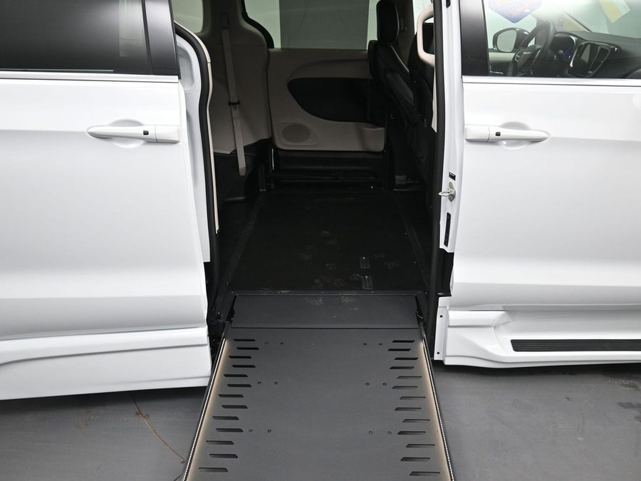 Used 2024 Chrysler Pacifica Touring L - BraunAbility Side Entry Entry In Floor Automatic Ramp
