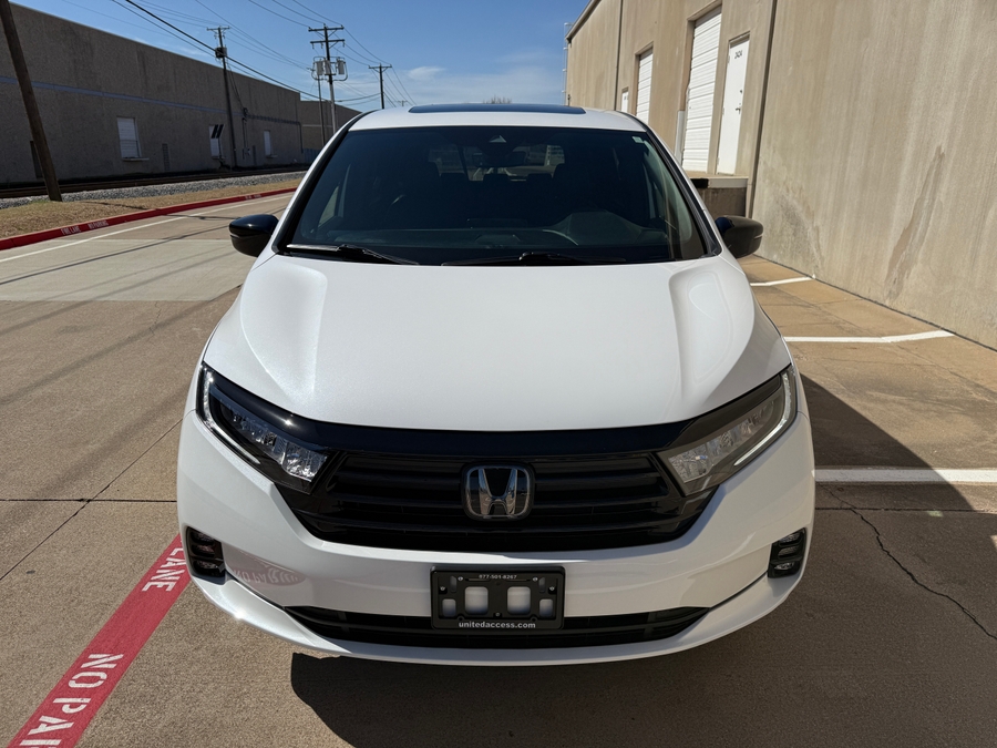 Used 2024 Honda Odyssey Sport - BraunAbility Side Entry Entry In Floor Automatic Ramp