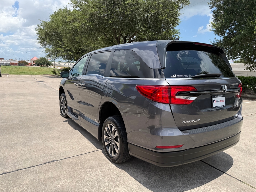 Used 2023 Honda Odyssey EX-L - VMI Side Entry In Floor Automatic Ramp