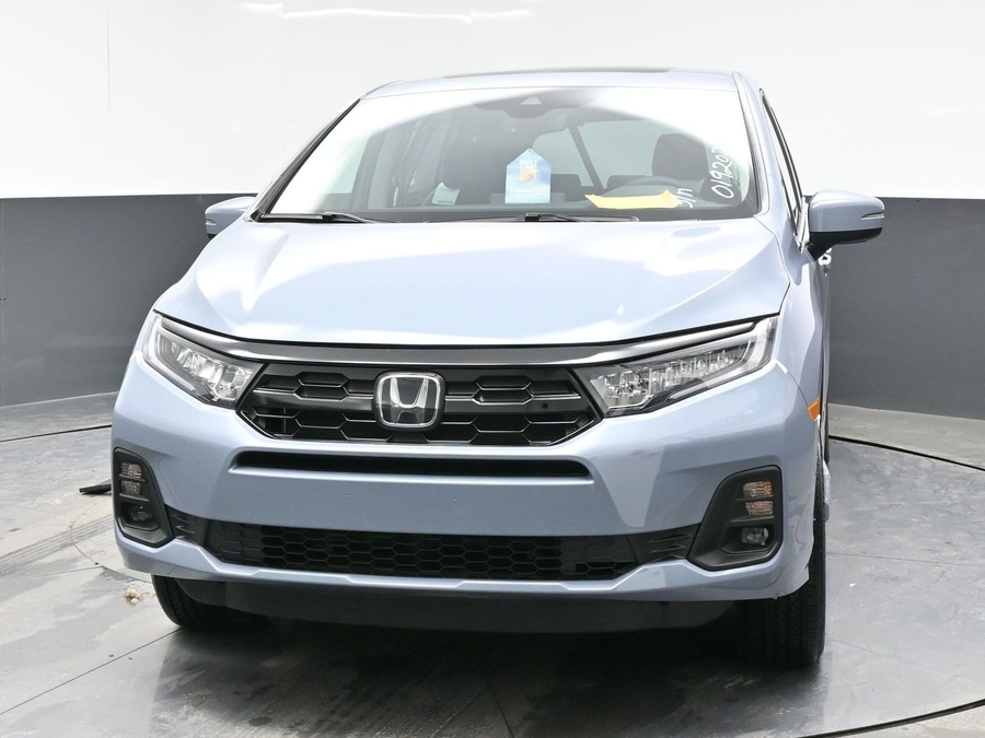 New 2026 Honda Odyssey Touring - BraunAbility Side Entry In Floor Automatic Ramp