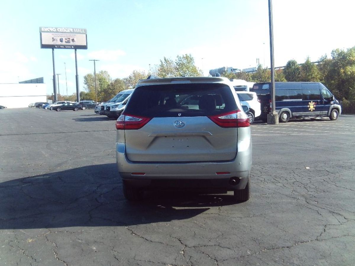 Plata Toyota Sienna número de imagen 14