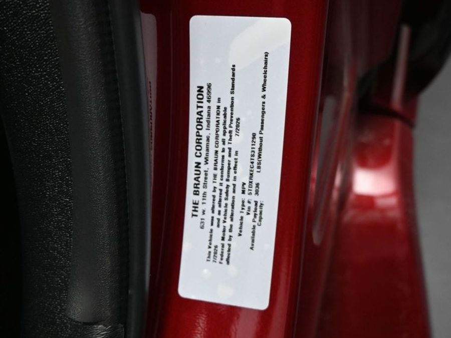 New 2026 Toyota Sienna Hybrid XSE Sport - BraunAbility Side Entry Fold Out Automatic Ramp