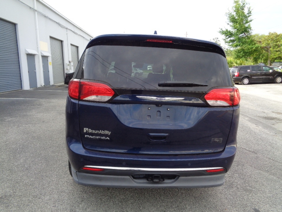 Used 2019 Chrysler Pacifica Touring L Plus - BraunAbility Side Entry Entry Fold Out Automatic Ramp