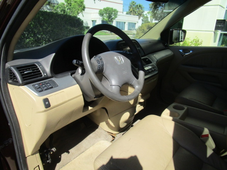 Used 2008 Honda Odyssey EX-L - BraunAbility Side Entry In Floor Automatic Ramp