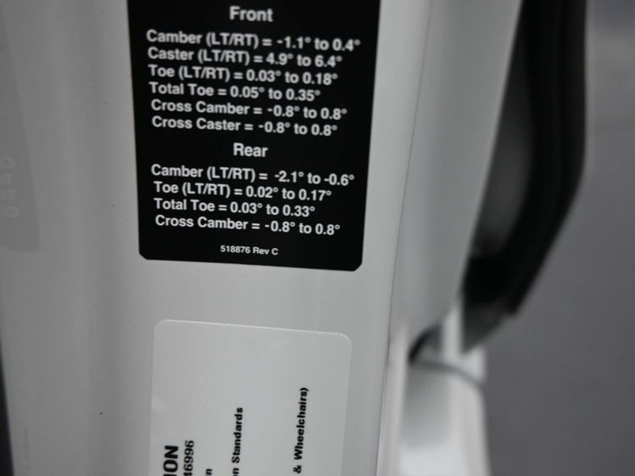 New 2026 Toyota Sienna Hybrid Limited - BraunAbility Side Entry Fold Out Automatic Ramp