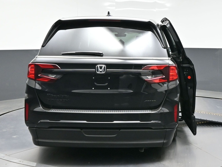 New 2026 Honda Odyssey Sport - BraunAbility Side Entry Entry In Floor Automatic Ramp