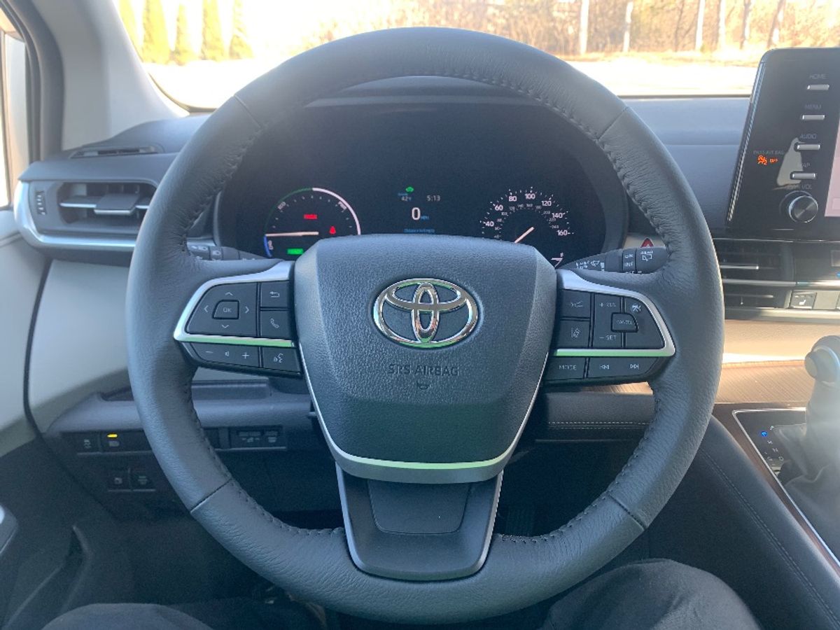 2024 TOYOTA SIENNA - Image 23
