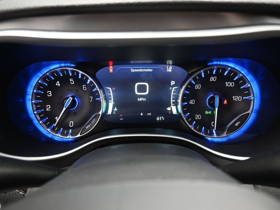 New 2026 Chrysler Pacifica Select Sport - BraunAbility Side Entry Entry In Floor Automatic Ramp