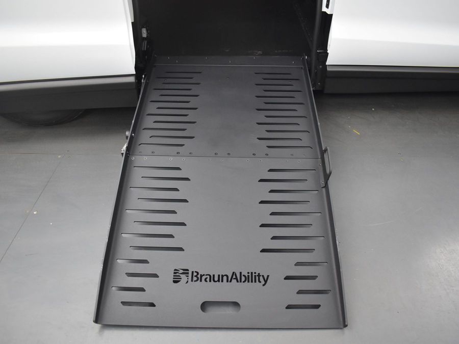 New 2025 Chrysler Voyager LX - BraunAbility Side Entry Entry Fold Out Manual Ramp