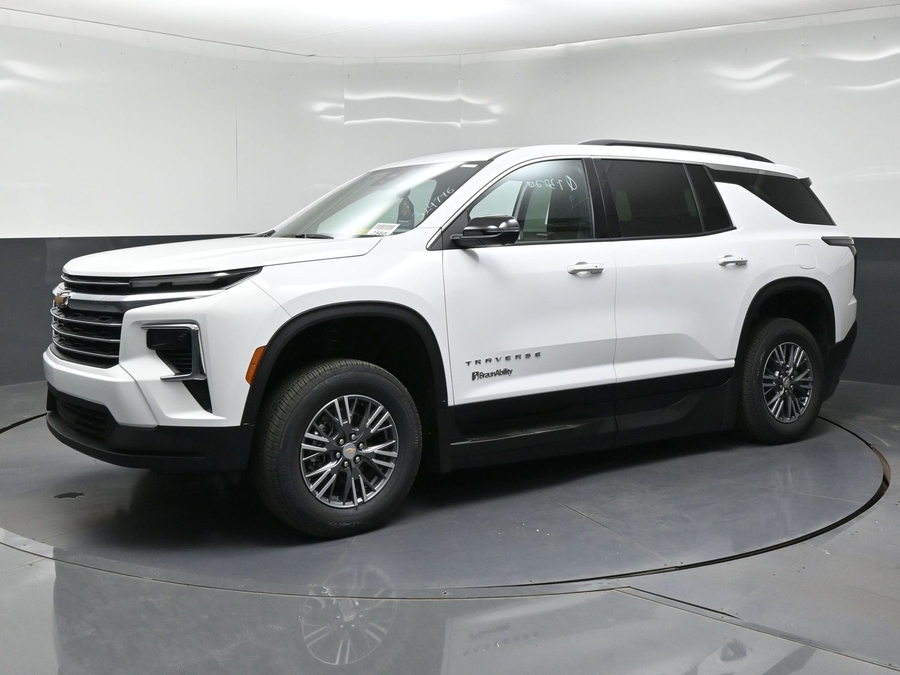 New 2026 Chevrolet Traverse 1LT - BraunAbility Side Entry In Floor Automatic Ramp