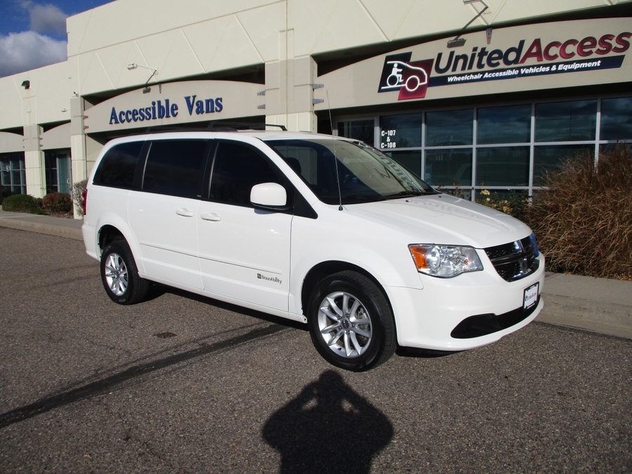Used 2013 Dodge Grand Caravan SXT - BraunAbility Rear Entry Entry Fold Out Manual Ramp