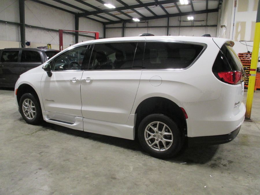 2022 CHRYSLER VOYAGER - Image 6