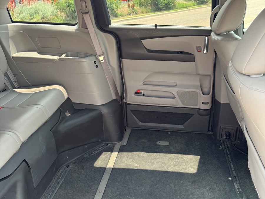 2016 Honda Odyssey 14