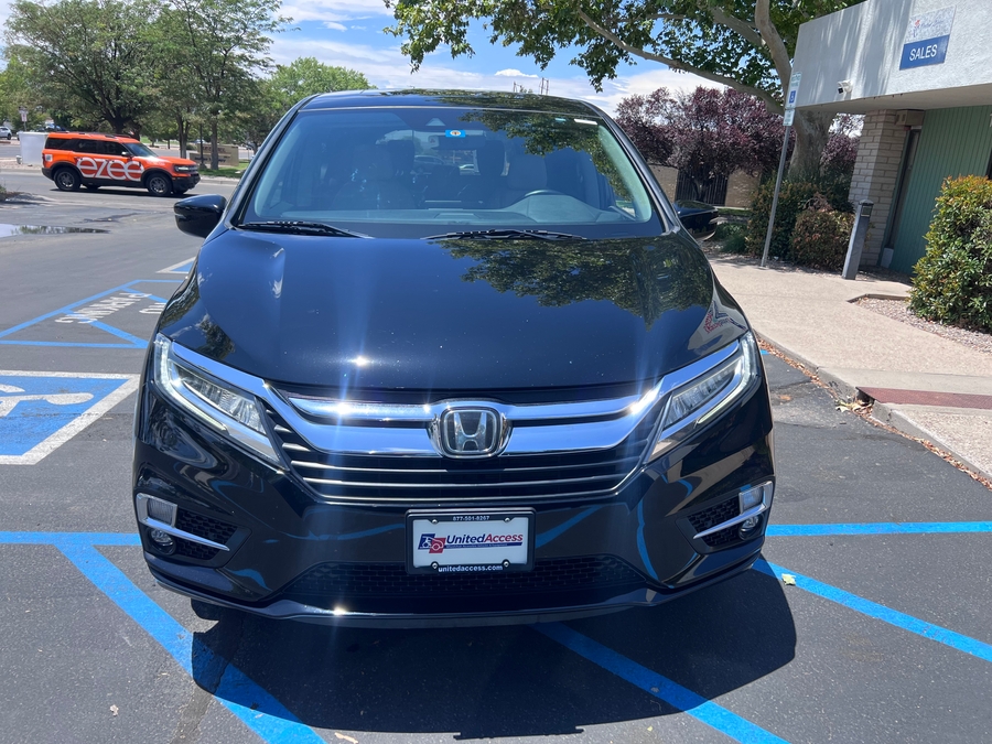 Used 2019 Honda Odyssey Touring - BraunAbility Side Entry In Floor Automatic Ramp