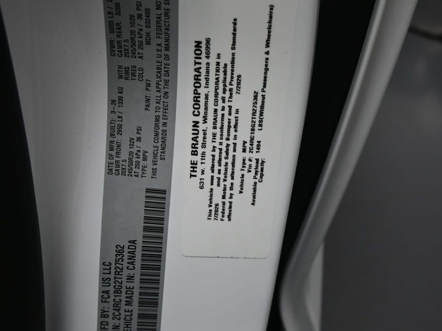 New 2026 Chrysler Pacifica Select Sport - BraunAbility Side Entry Fold Out Manual Ramp