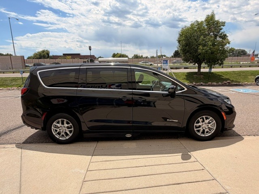Used 2024 Chrysler Pacifica Touring - Driverge Side Entry Fold Out Automatic Ramp