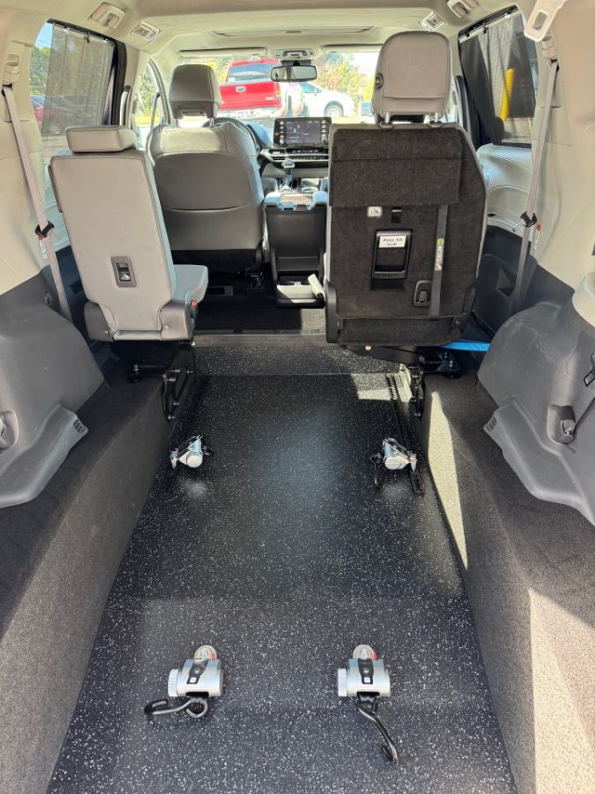 2024 TOYOTA SIENNA - Image 5