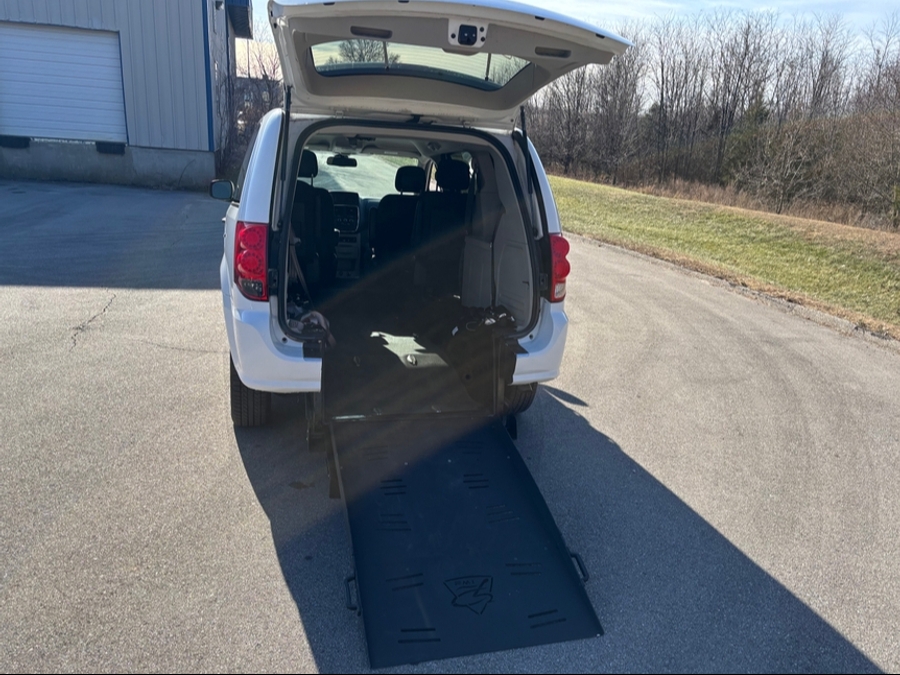 Used 2019 Dodge Grand Caravan SE - Freedom Rear Entry Entry Fold Out Manual Ramp