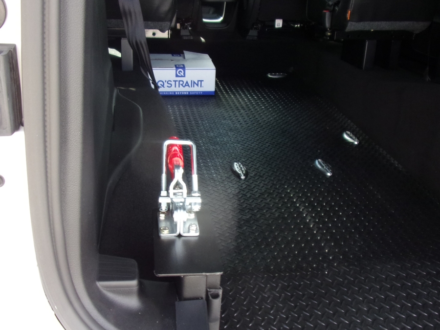 2027 Chrysler Voyager LX - Photo 24