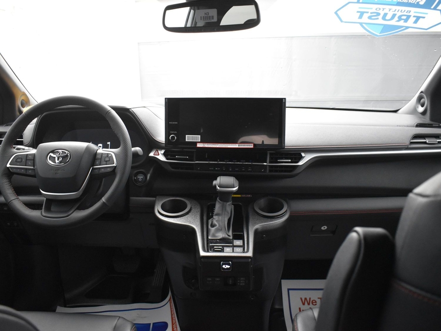 New 2026 Toyota Sienna Hybrid XSE Sport - BraunAbility Side Entry Entry In Floor Automatic Ramp