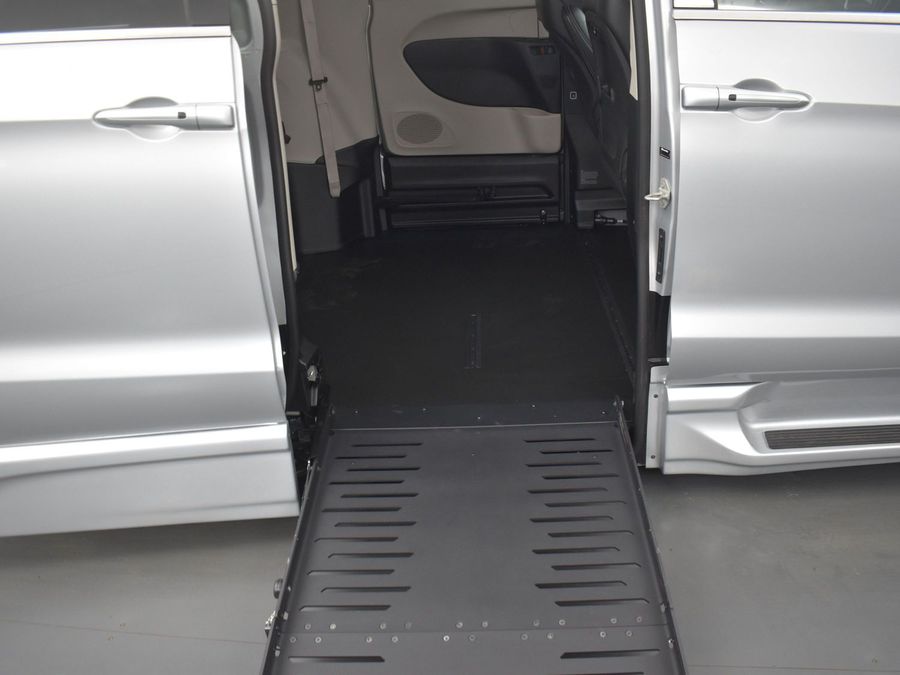 Used 2024 Chrysler Pacifica Touring L - BraunAbility Side Entry Entry Fold Out Automatic Ramp
