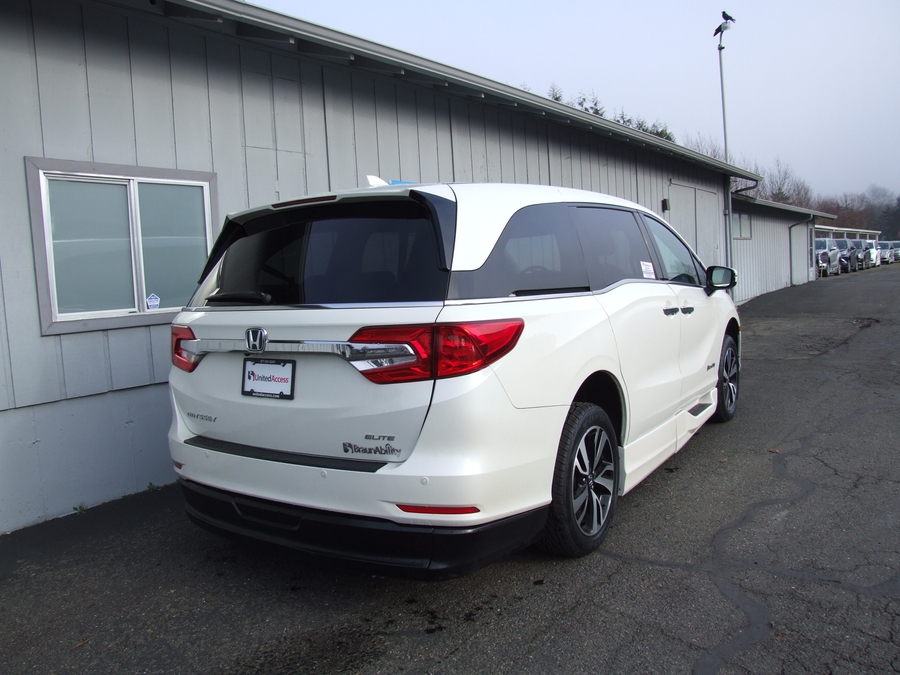 Used 2019 Honda Odyssey Elite - BraunAbility Side Entry Entry In Floor Automatic Ramp
