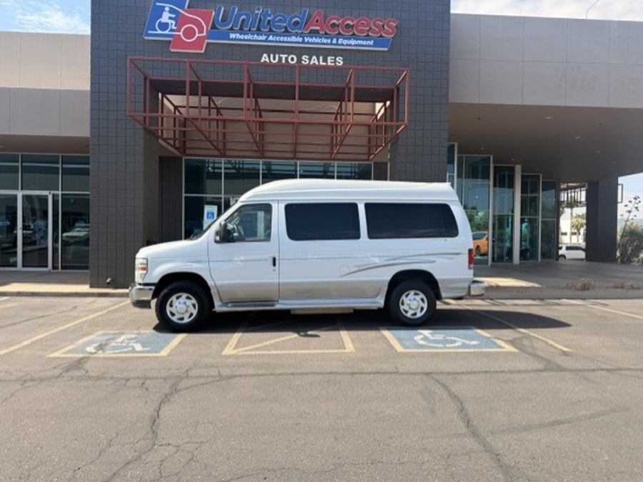 Used 2012 Ford E-Series SD - VMI Side Entry Lift Automatic Ramp