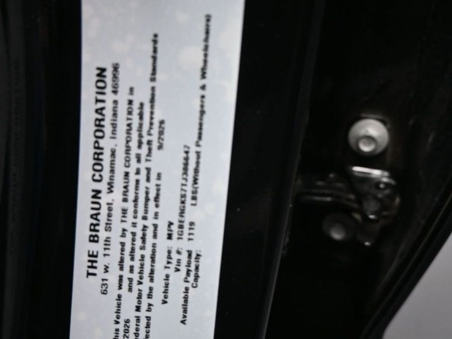 New 2026 Chevrolet Traverse 1LT - BraunAbility Side Entry In Floor Automatic Ramp