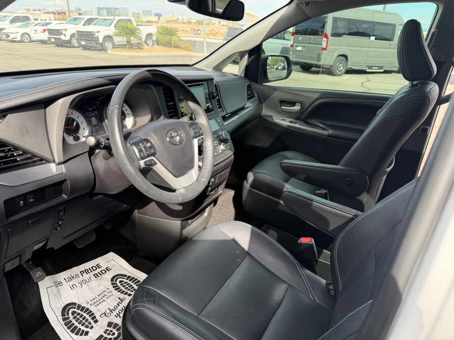 Used 2020 Toyota Sienna SE Premium - VMI Side Entry In Floor Automatic Ramp
