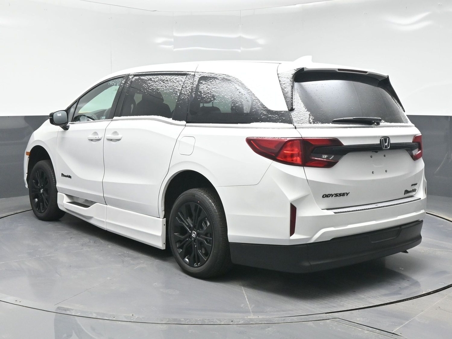 New 2026 Honda Odyssey Sport - BraunAbility Side Entry In Floor Automatic Ramp