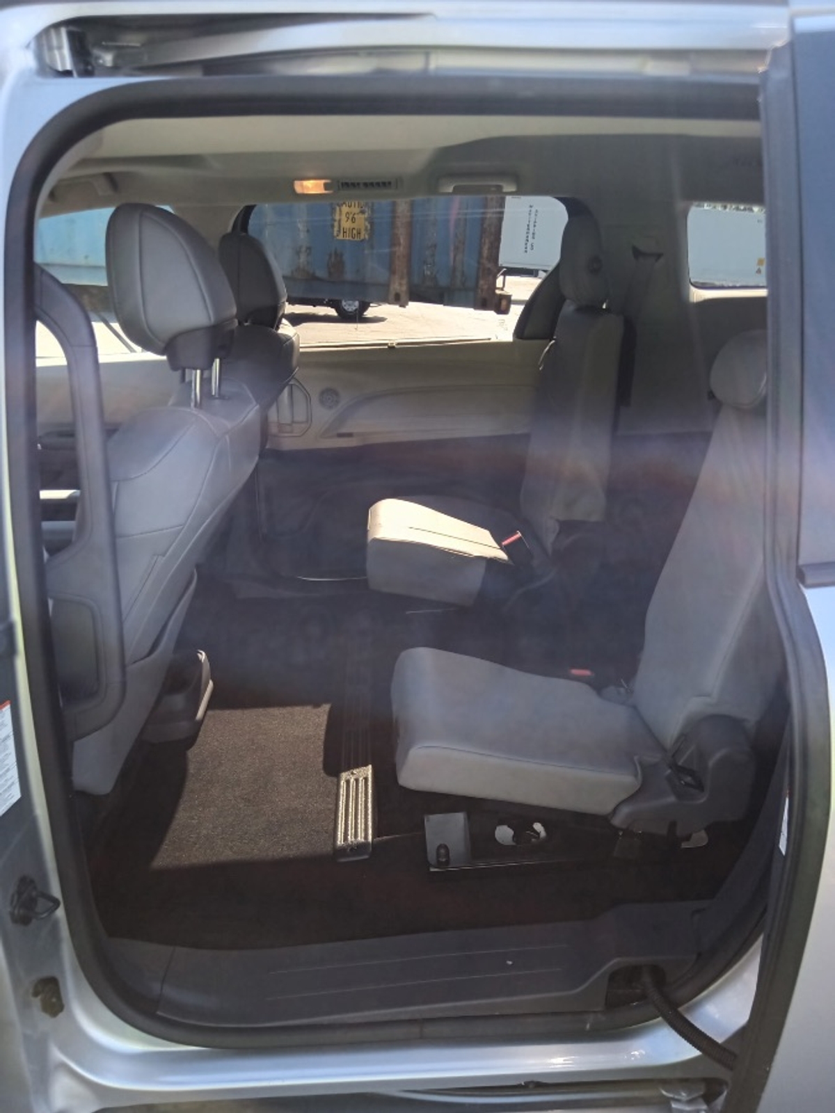 2024 TOYOTA SIENNA - Image 8