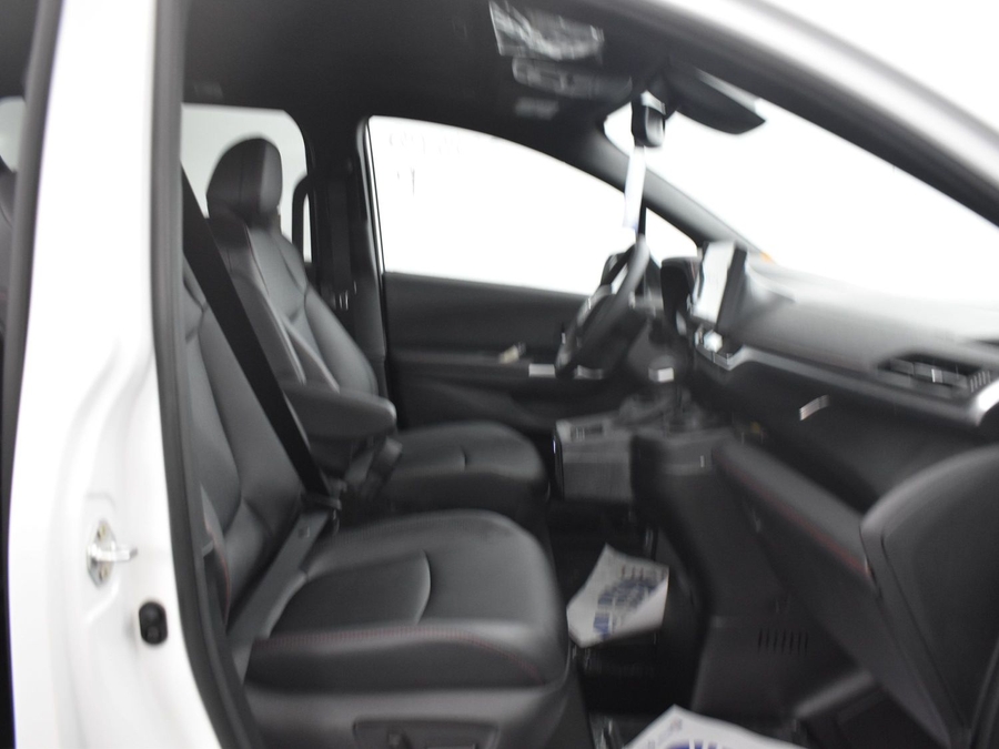 New 2025 Toyota Sienna Hybrid XSE Sport - BraunAbility Side Entry Entry In Floor Automatic Ramp