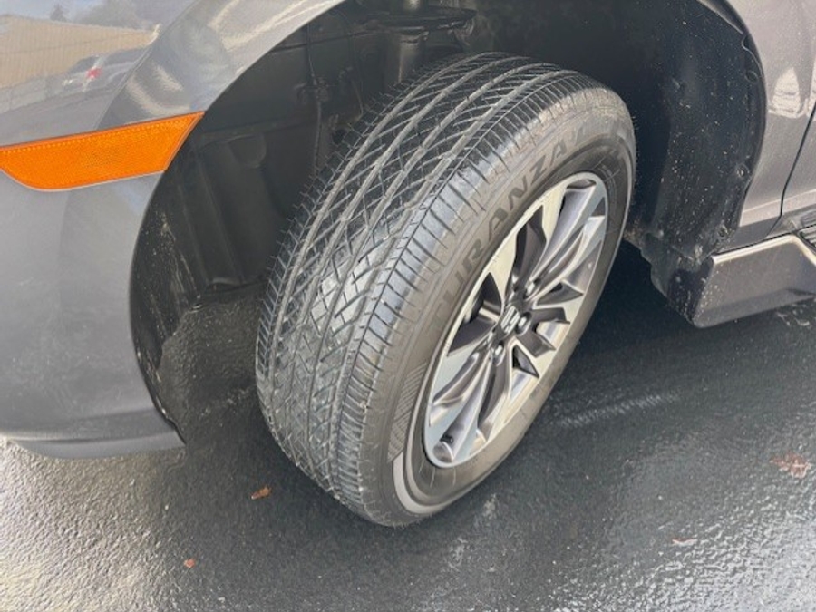 Used 2024 Honda Odyssey EX-L - BraunAbility Side Entry Entry In Floor Automatic Ramp