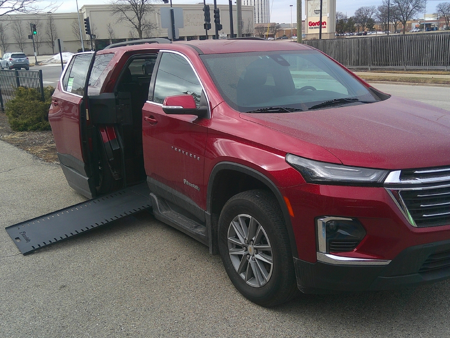 2023 CHEVROLET TRAVERSE - Image 12