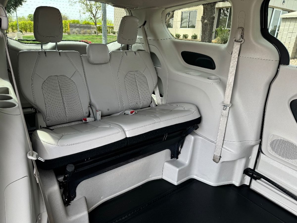 2021 CHRYSLER VOYAGER - Image 8