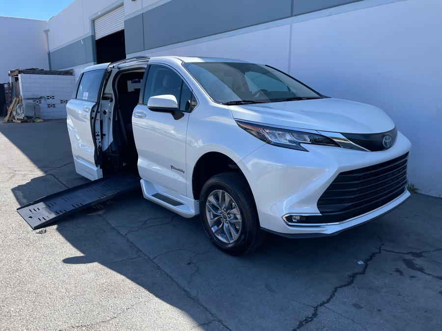 2022 Toyota Sienna