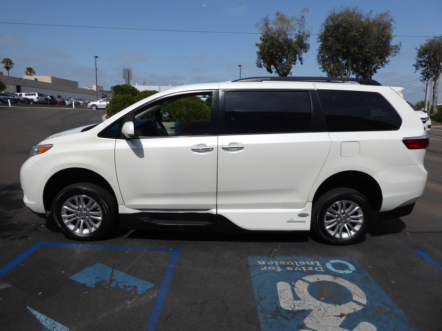 Used 2015 Toyota Sienna XLE - VMI Side Entry In Floor Automatic Ramp