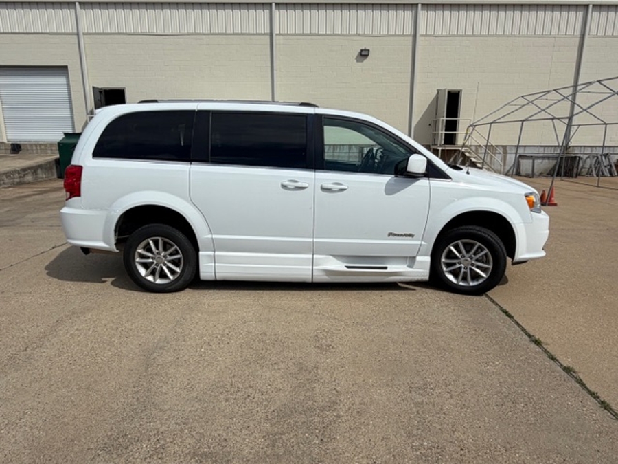 Número de imagen del Dodge Grand Caravan blanco 1