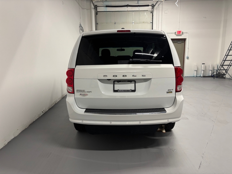 Used 2017 Dodge Grand Caravan SXT - VMI Side Entry In Floor Automatic Ramp