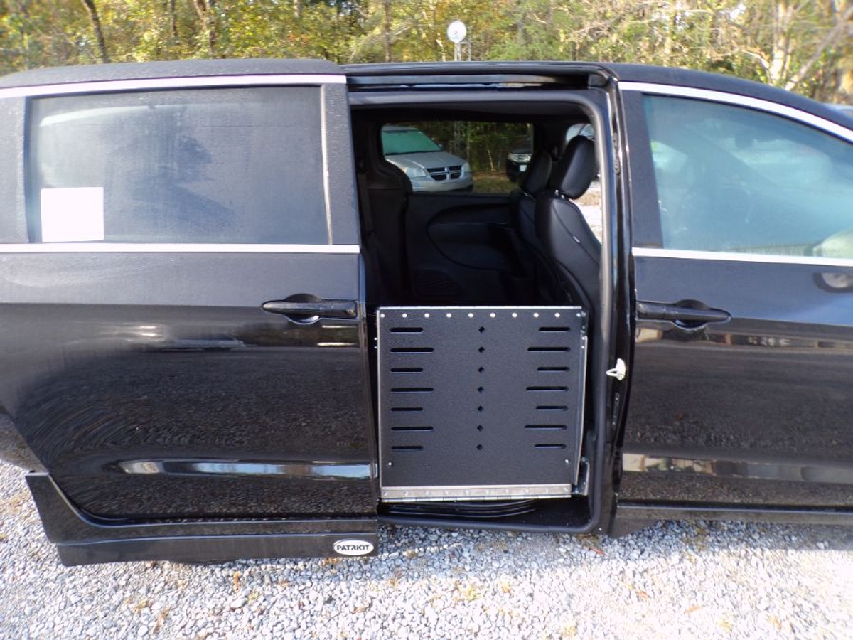 2026 CHRYSLER PACIFICA - Image 17