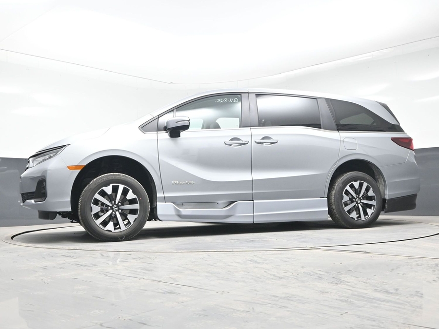 New 2026 Honda Odyssey EX-L - BraunAbility Side Entry Entry In Floor Automatic Ramp