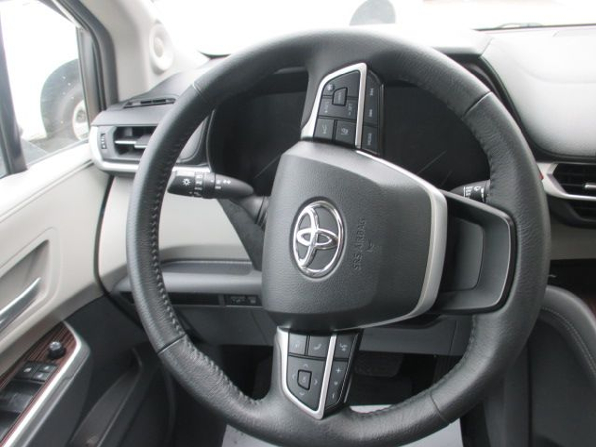 2023 TOYOTA SIENNA - Image 9