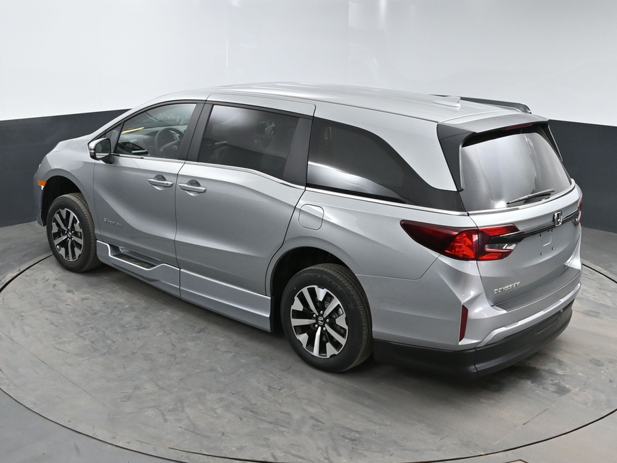 New 2026 Honda Odyssey EX-L - BraunAbility Side Entry Entry In Floor Automatic Ramp