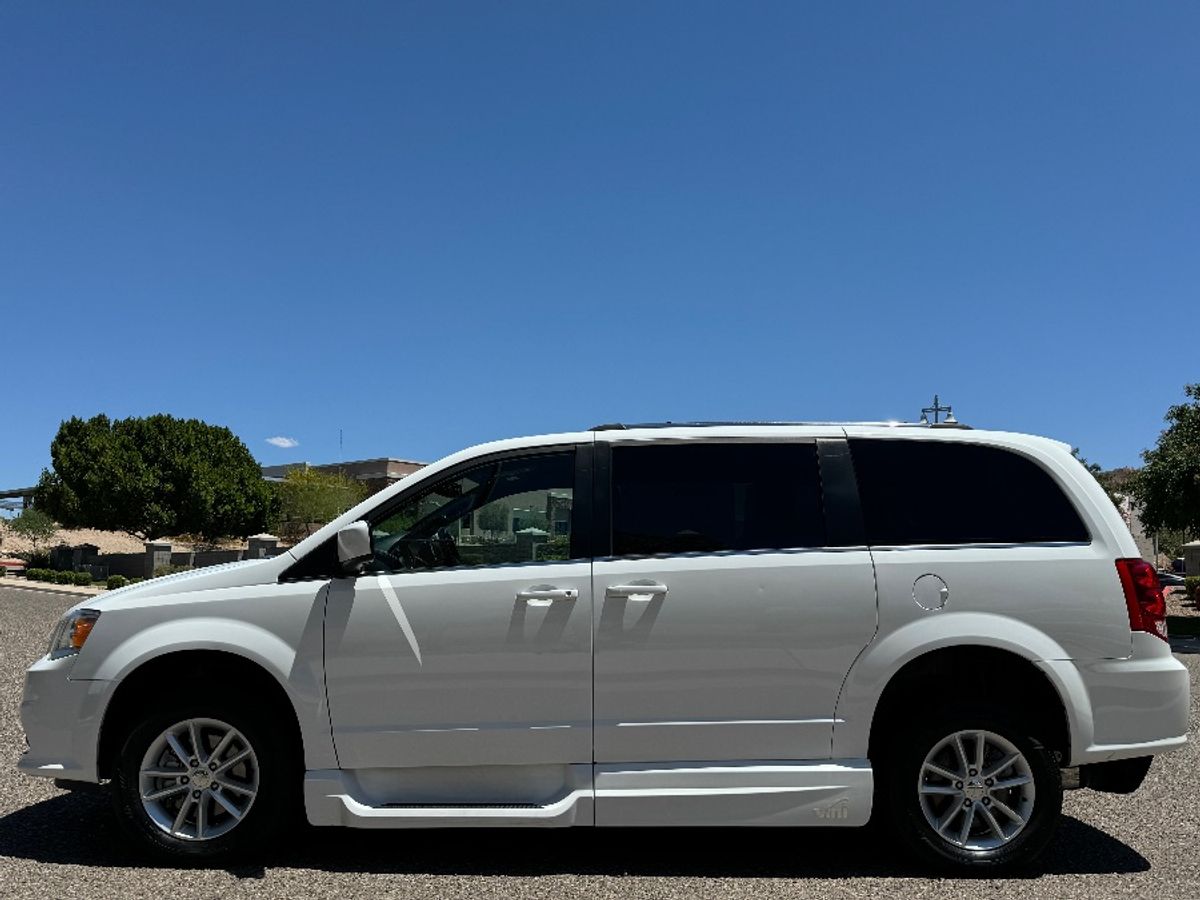 2019 DODGE GRAND CARAVAN - Image 11