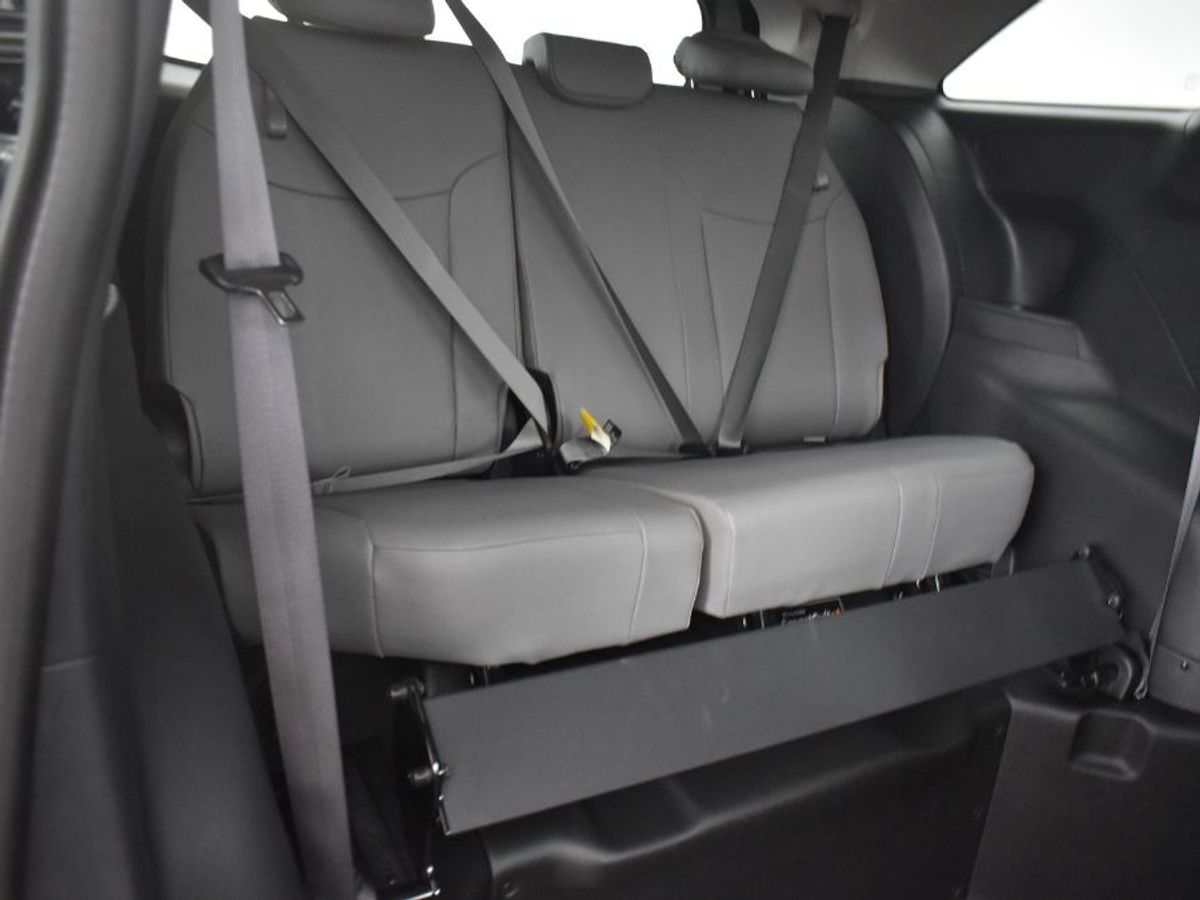 2025 TOYOTA SIENNA - Image 10