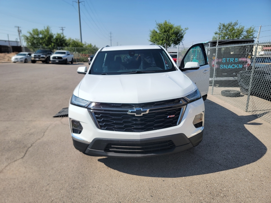 Used 2023 Chevrolet Traverse 2LT - BraunAbility Side Entry In Floor Automatic Ramp