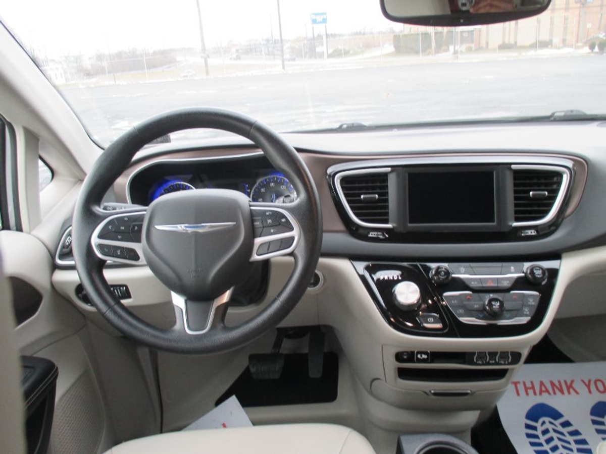 2021 CHRYSLER VOYAGER - Image 17